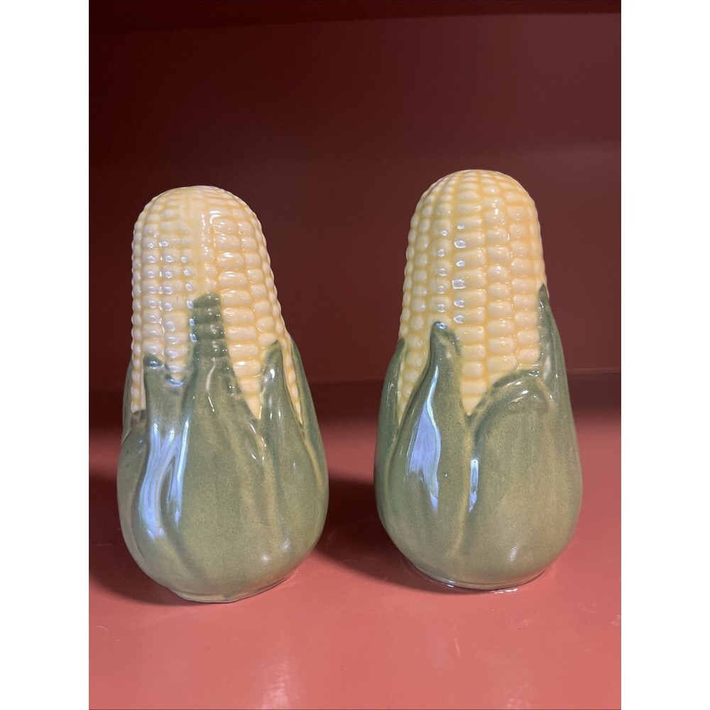 Shawnee Pottery Corn Salt and Pepper Shakers Ear Cob Yellow Green Vintage 5"